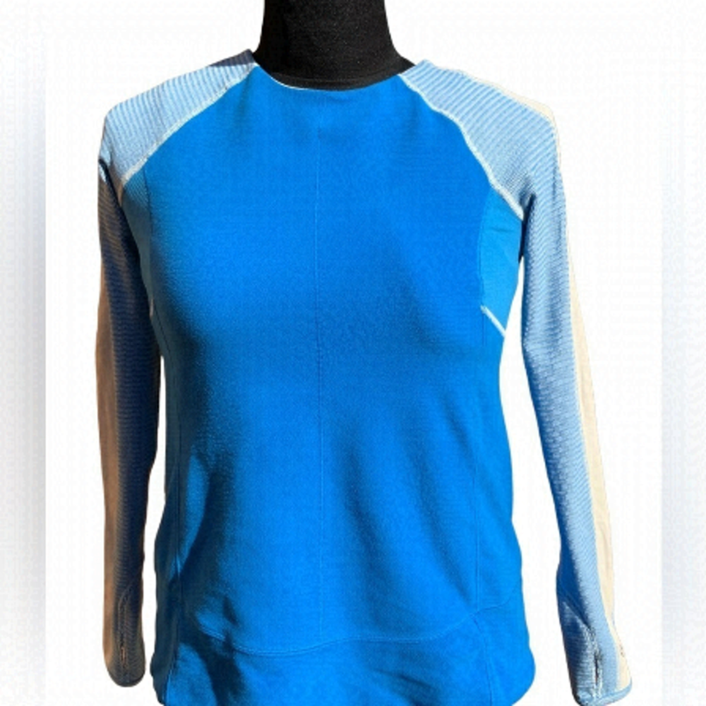 LLL 2012 Run Bold In The Cold Reflective Beaming Blue Polar Cream 6